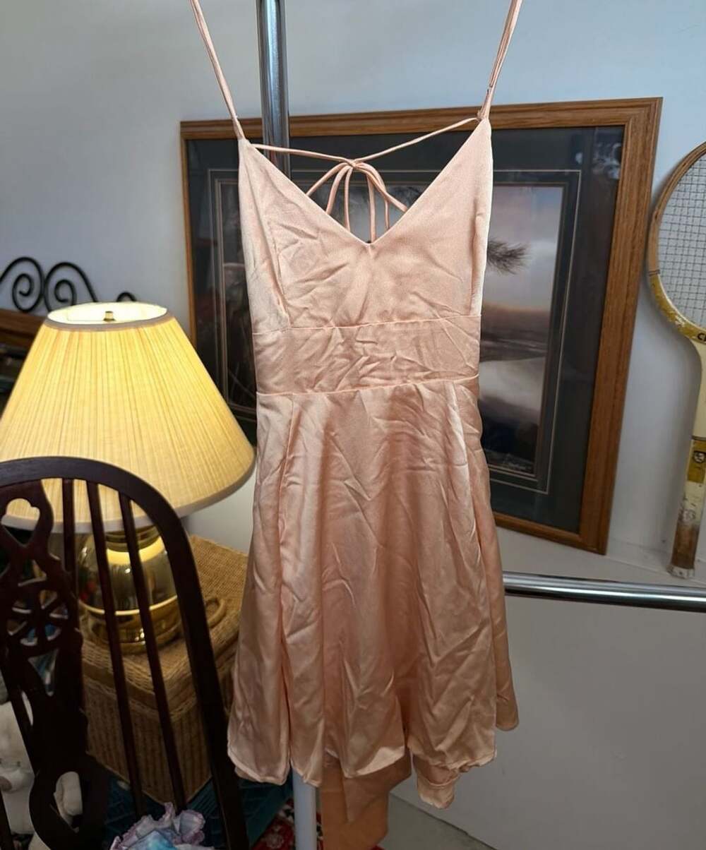 Lucy In The Sky Satin Mini Dress Peach Pink Open Back Bow Homecoming Prom XS